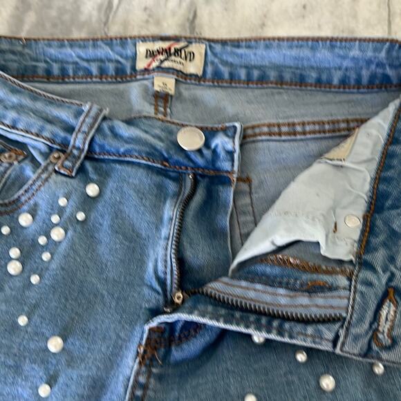 Denim Blvd Los Angeles Blue Stretch Denim Ankle Jeans Pearl Embellished Size 5 - Picture 4 of 11